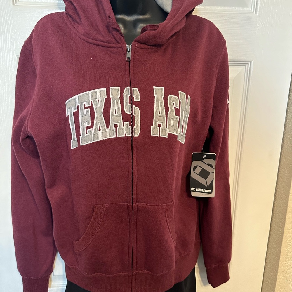 Texas A&M Bundle- NWT Women’s Medium Hoodie; NWOT Hat, 24 oz Trevis Tumbler - Picture 5 of 15